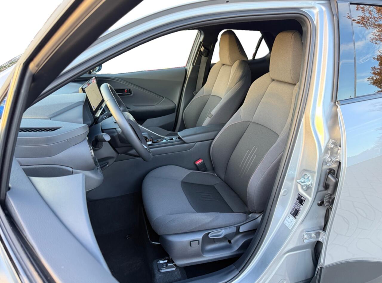 Toyota C-HR 1.8 Hybrid 140 Dynamic I Navi I Keyless I Dodehoekdetectie