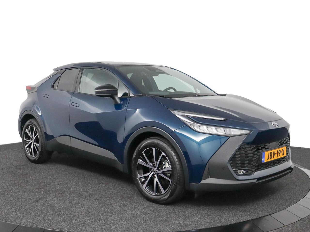 Toyota C-HR 1.8 Hybrid 140 Dynamic | Apple Carplay/Android auto | Parkeersensoren | Navigatie |