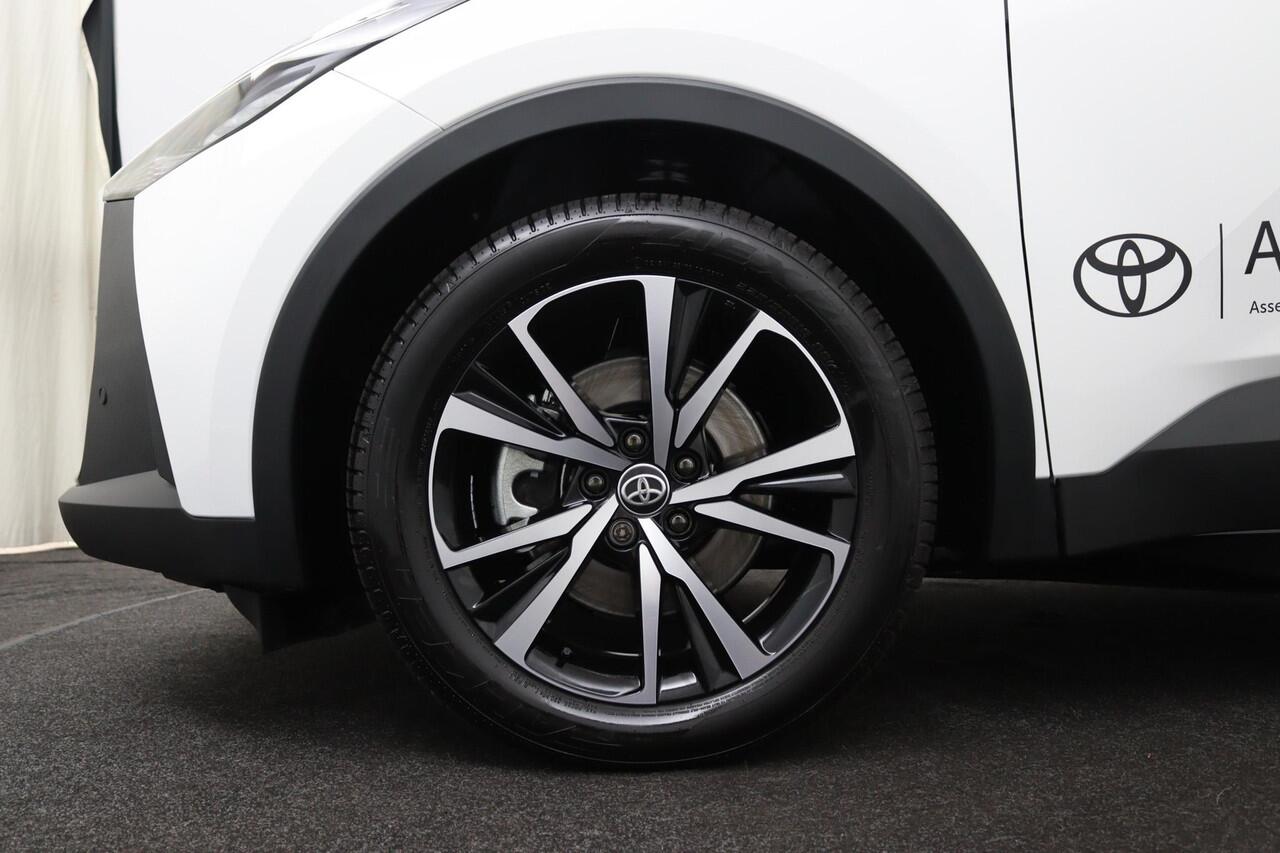 Toyota C-HR 2.0 Plug-in Hybrid 220 Dynamic | Bi-Tone | Stoelverwarming | Stuur Verwarming | Keyless Entry |