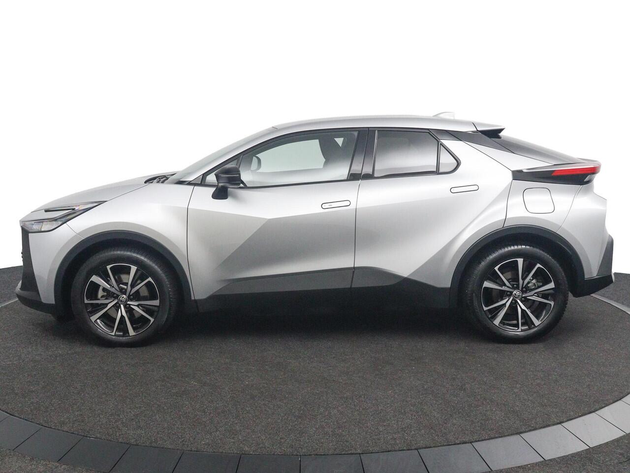 Toyota C-HR 2.0 Plug-in Hybrid 220 Dynamic | Stoelverwarming | Led Verlichting | Plug- in Hybride |