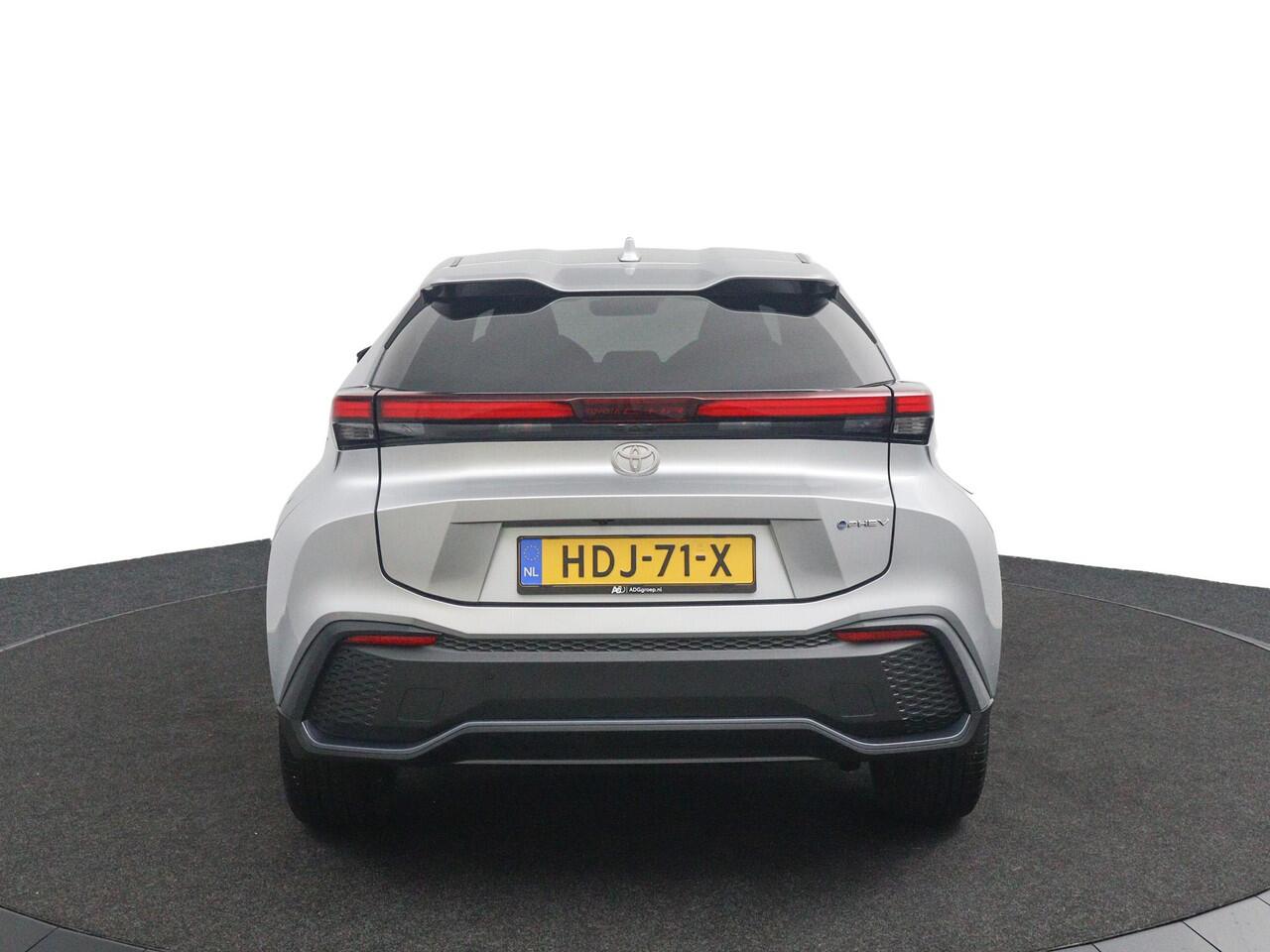 Toyota C-HR 2.0 Plug-in Hybrid 220 Dynamic | Stoelverwarming | Led Verlichting | Plug- in Hybride |