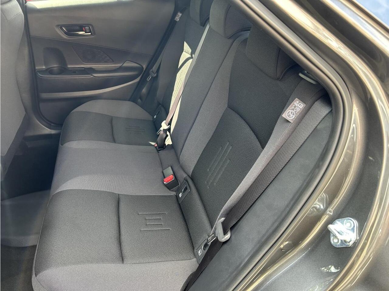 Toyota C-HR 2.0 Plug-in Hybrid 220 Dynamic