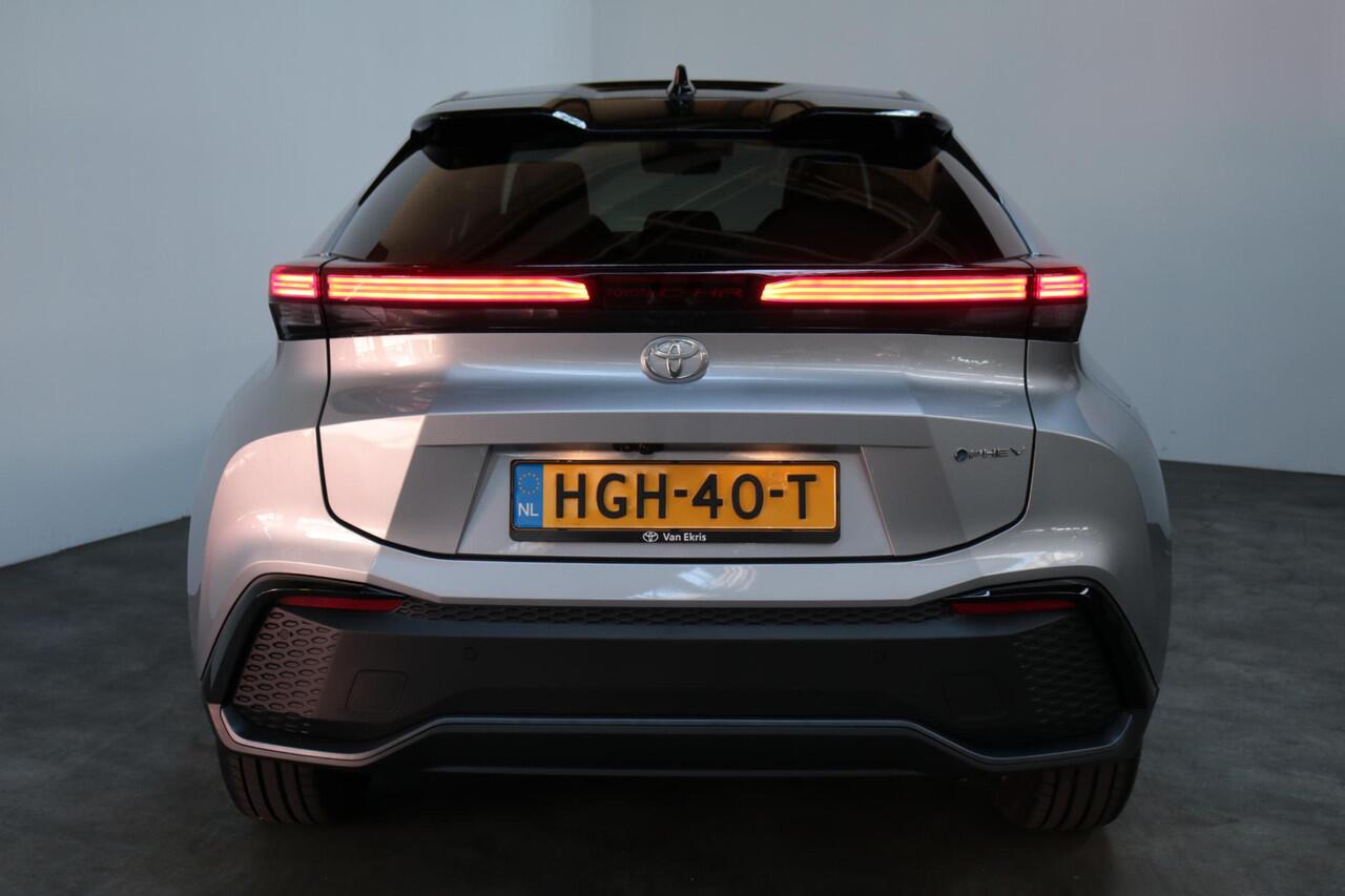 Toyota C-HR 2.0 Plug-in Hybrid 220 Executive, Premium Pack, Pano, BSM, JBL, Sensoren, Apple Carplay/Android Auto Draadloos!