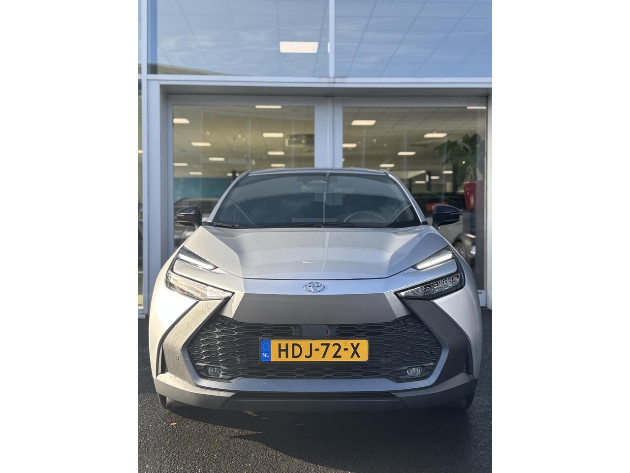 Toyota C-HR 2.0 Plug-in Hybrid 220 Dynamic | LM Velgen | Navigatie | Virtual Cockpit