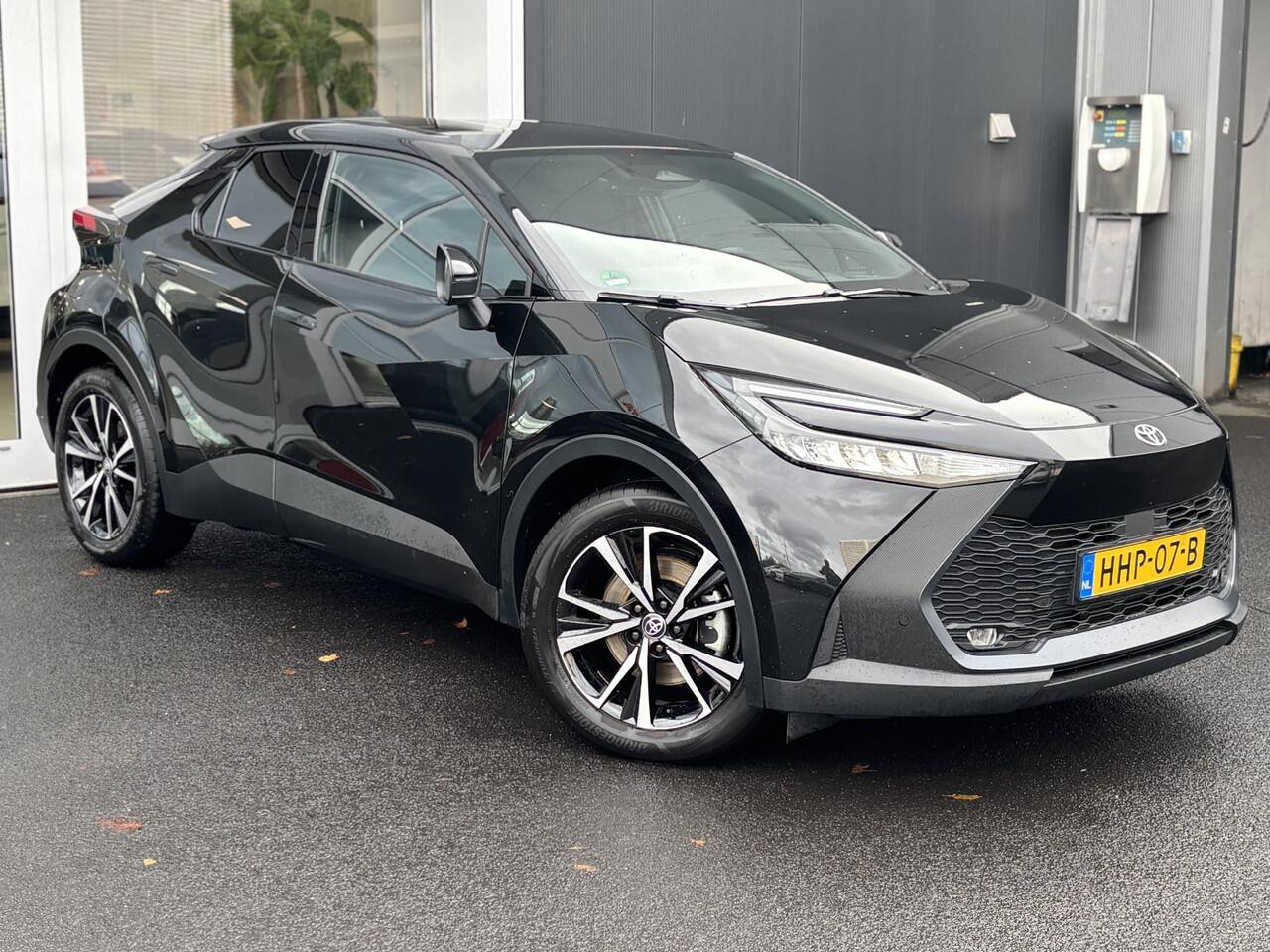 Toyota C-HR 2.0 Plug-in Hybrid 220 Dynamic | LM Velgen | Achteruitrijcamera | Lane Assist