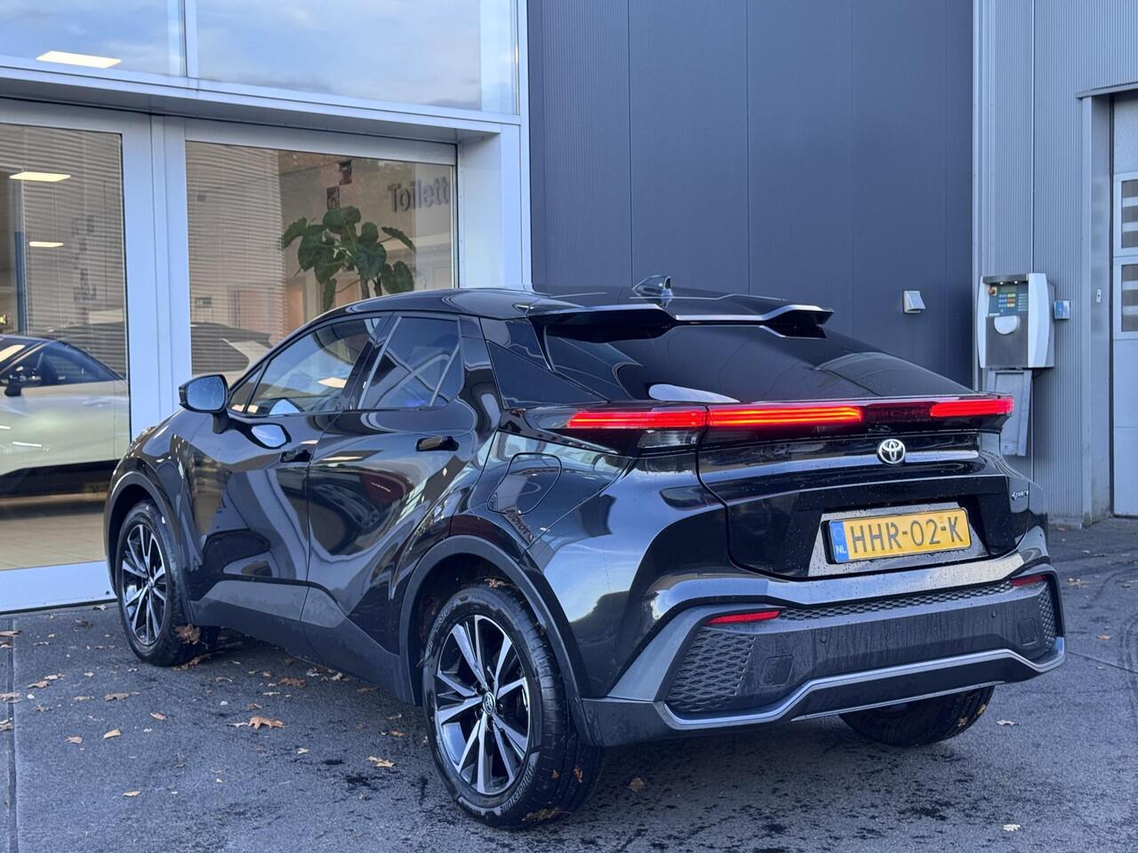 Toyota C-HR 2.0 Plug-in Hybrid 220 Dynamic | LED | Virtual Cockpit | PHEV
