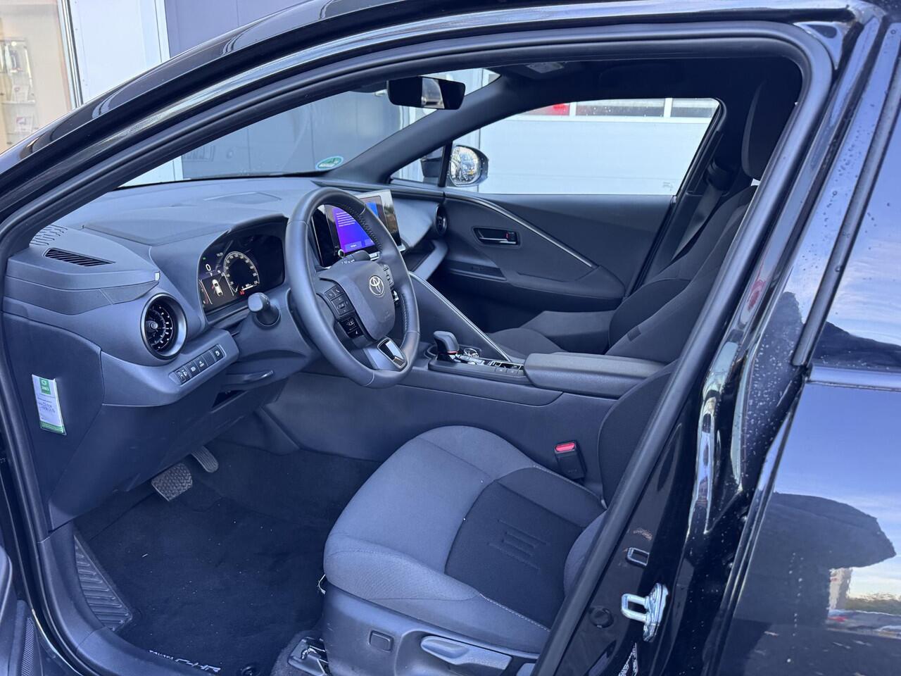 Toyota C-HR 2.0 Plug-in Hybrid 220 Dynamic | LED | Virtual Cockpit | PHEV