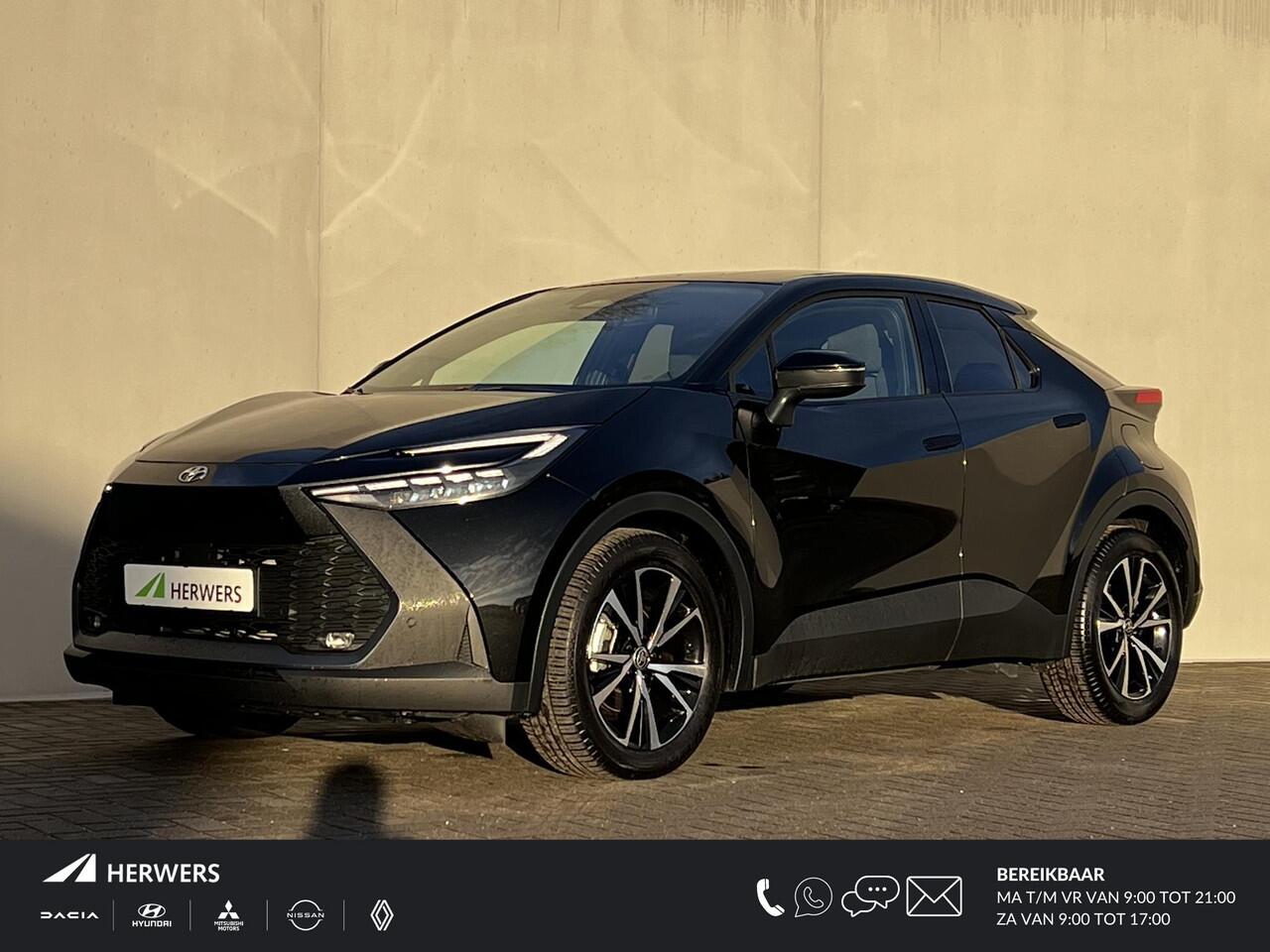Toyota C-HR 1.8 Hybrid 140 First Edition / Fabrieksgarantie tot 10 jaar mogelijk * / Stuur-, stoel- en voorruitverwarming / Navigatie / Camera / Climate Control / Apple Carplay/Android auto / 18" LM wielen /