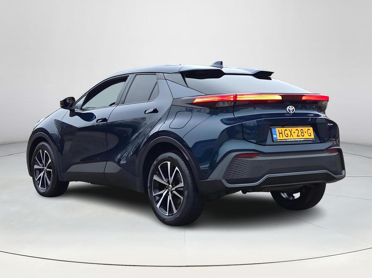 Toyota C-HR 1.8 Hybrid 140 Dynamic | Apple CarPlay | Navigatie | Parkeersensoren | Rijklaarprijs incl. garantie |