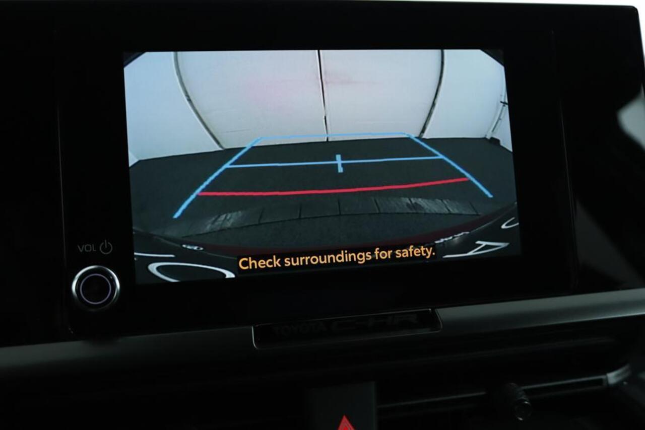 Toyota C-HR 1.8 Hybrid 140 Dynamic DEMOVOORDEEL! | Adaptive Cruise Control | Apple Carplay | Android Auto | Achteruitrijcamera | Parkeersensoren |