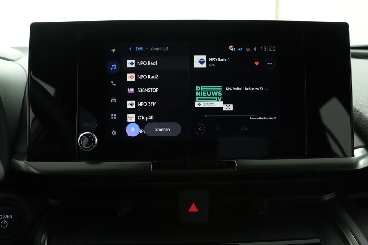 Toyota C-HR 2.0 Plug-in Hybrid 220 ADG Limited Edition DEMOVOORDEEL! | Copper Pack | 19" Lichtmetalen Velgen | Bi-Tone Kleurstelling | Stoel- & Stuurwielverwarming | Adaptieve Cruise Control |