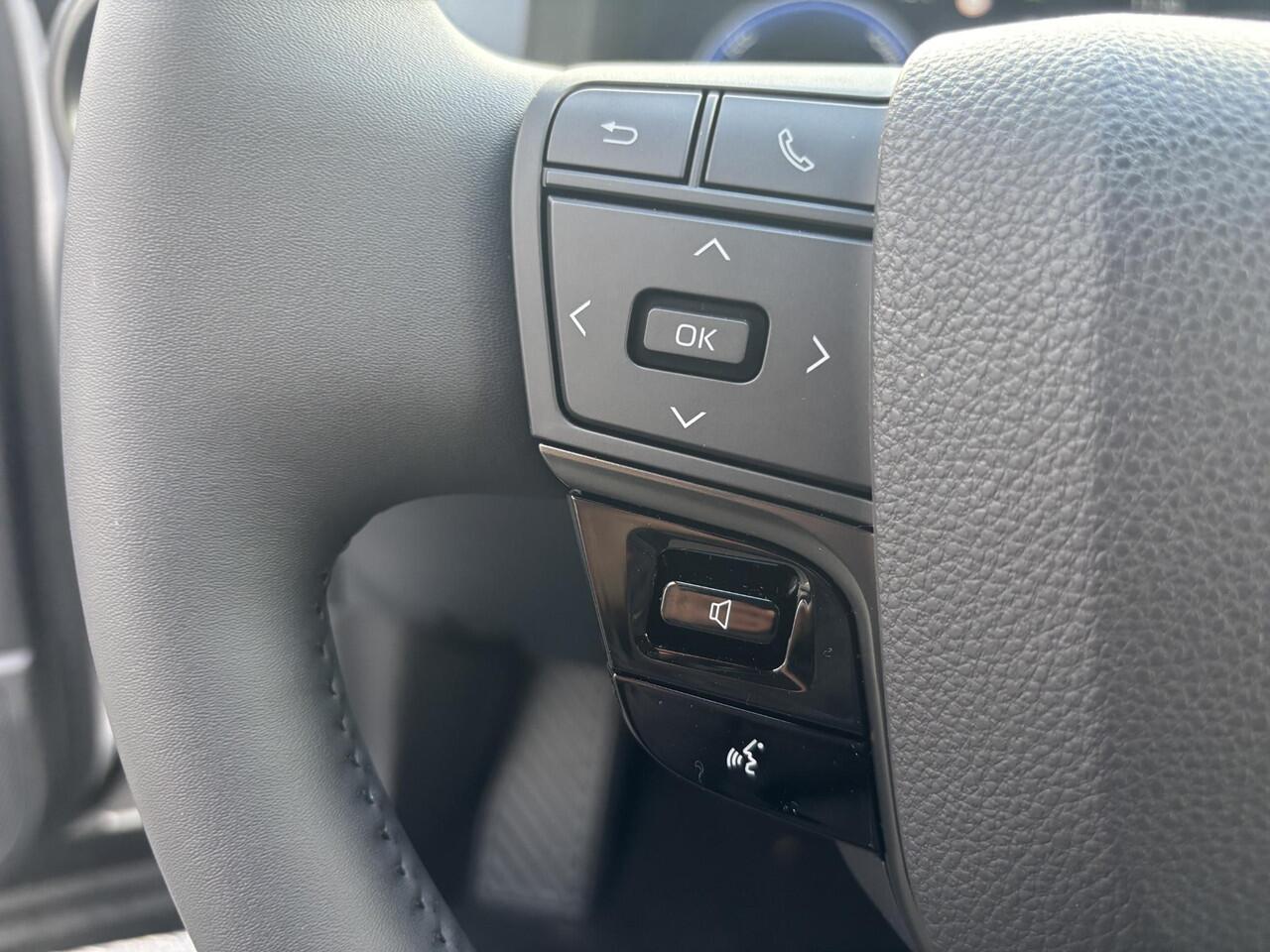 Toyota C-HR 2.0 Plug-in Hybrid 220 Executive Zeer luxe | JBL Premium geluid | stoel/stuurverwarming