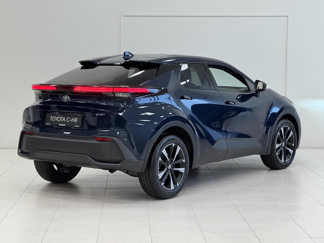 Toyota C-HR 1.8 Hybrid 140 Dynamic | Nieuw op voorraad |