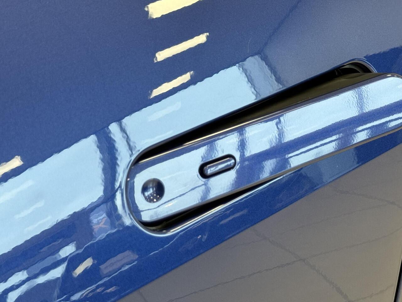 Toyota C-HR 2.0 Plug-in Hybrid 220 Dynamic | Nieuw op voorraad |