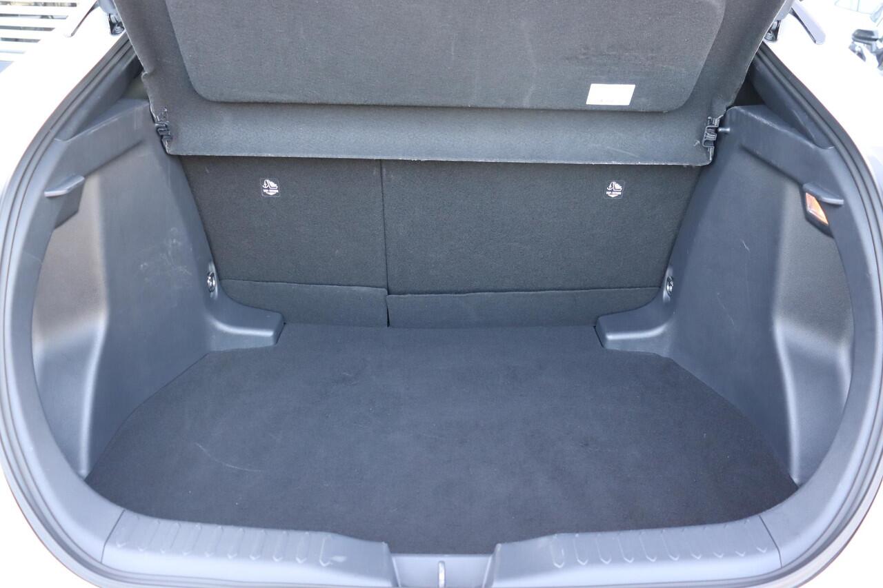 Toyota C-HR 1.8 Hybrid 140 First Edition Limited , Stoel-, Voorruit- & Stuurverwarming