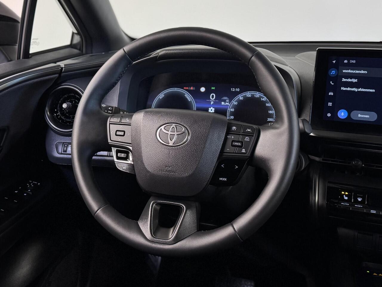 Toyota C-HR 2.0 Plug-in Hybrid 220 Dynamic | BSM | PDC V+A | Stoel/stuur verwarming |