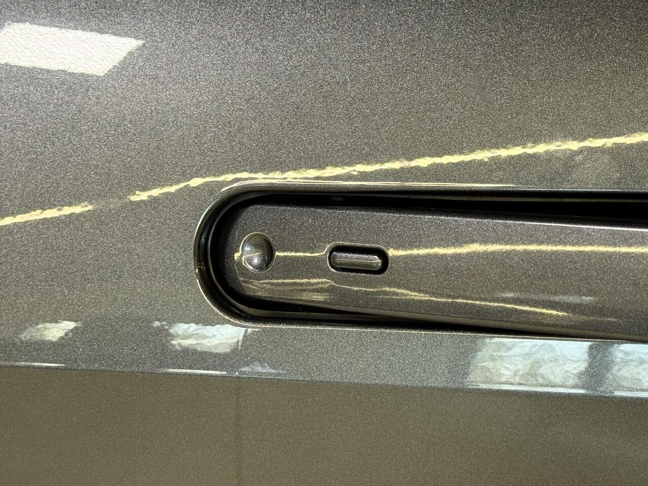 Toyota C-HR 2.0 Plug-in Hybrid 220 Dynamic | BSM | PDC V+A | Stoel/stuur verwarming |