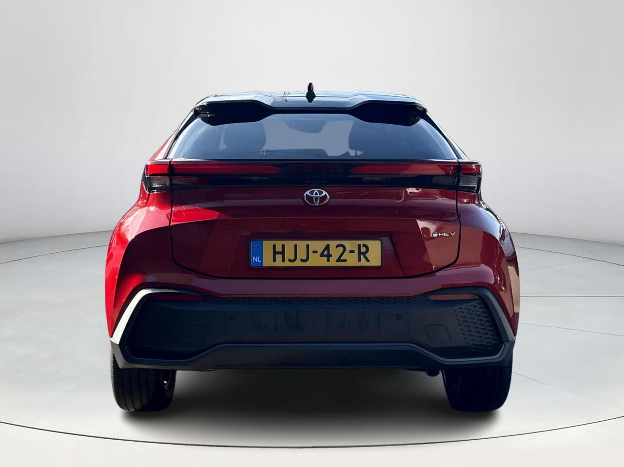 Toyota C-HR 1.8 Hybrid 140 Dynamic **DODEHOEK DETECTIE/ KEYLESS/ PARKERSENSOREN**