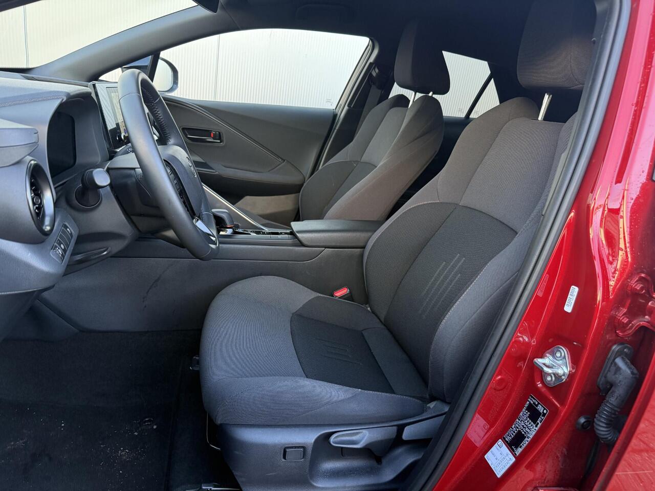 Toyota C-HR 1.8 Hybrid 140 Dynamic **DODEHOEK DETECTIE/ KEYLESS/ PARKERSENSOREN**