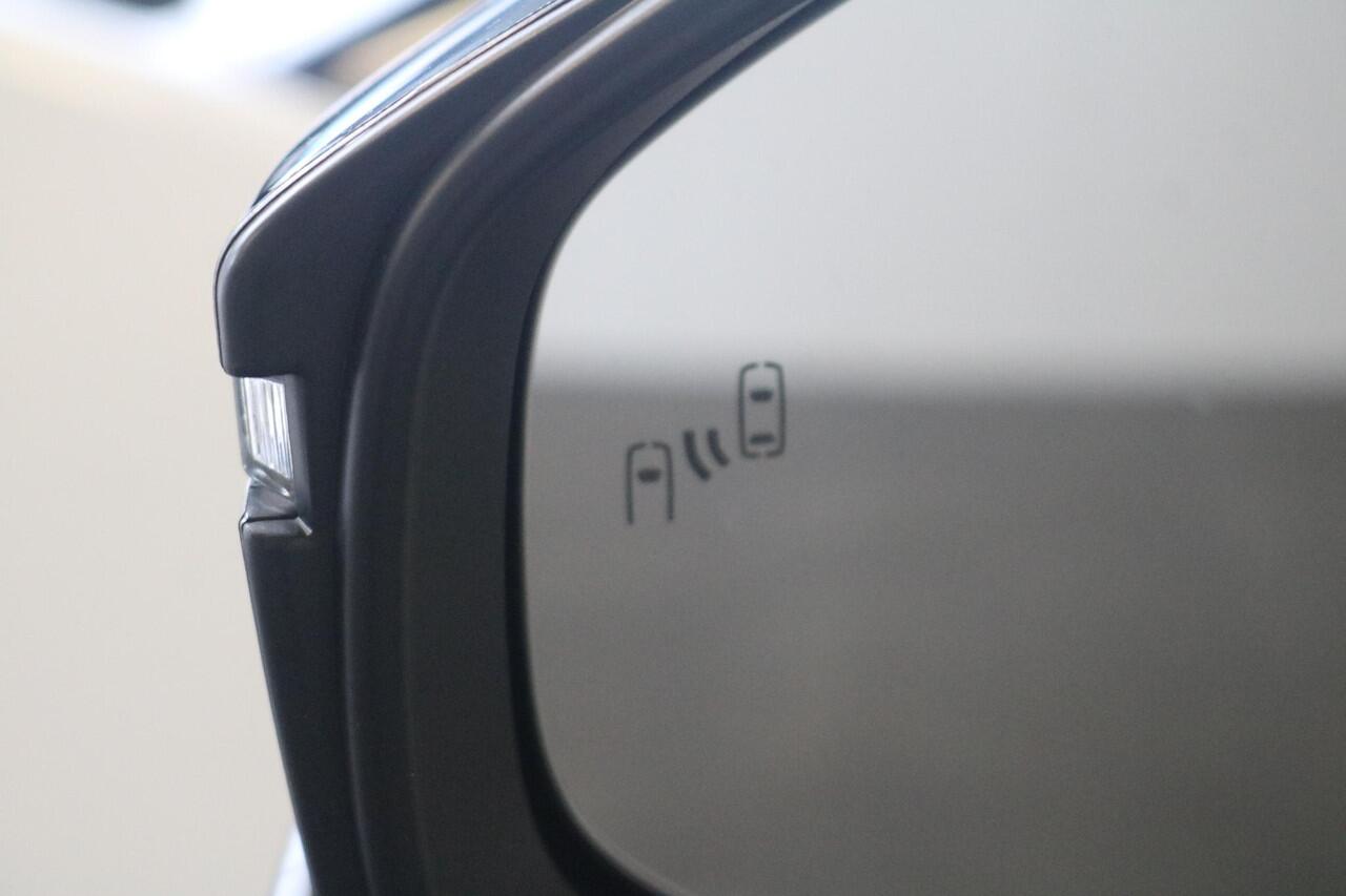 Toyota C-HR 2.0 Plug-in Hybrid 220 Dynamic Limited , Stoel- en stuurverwarming