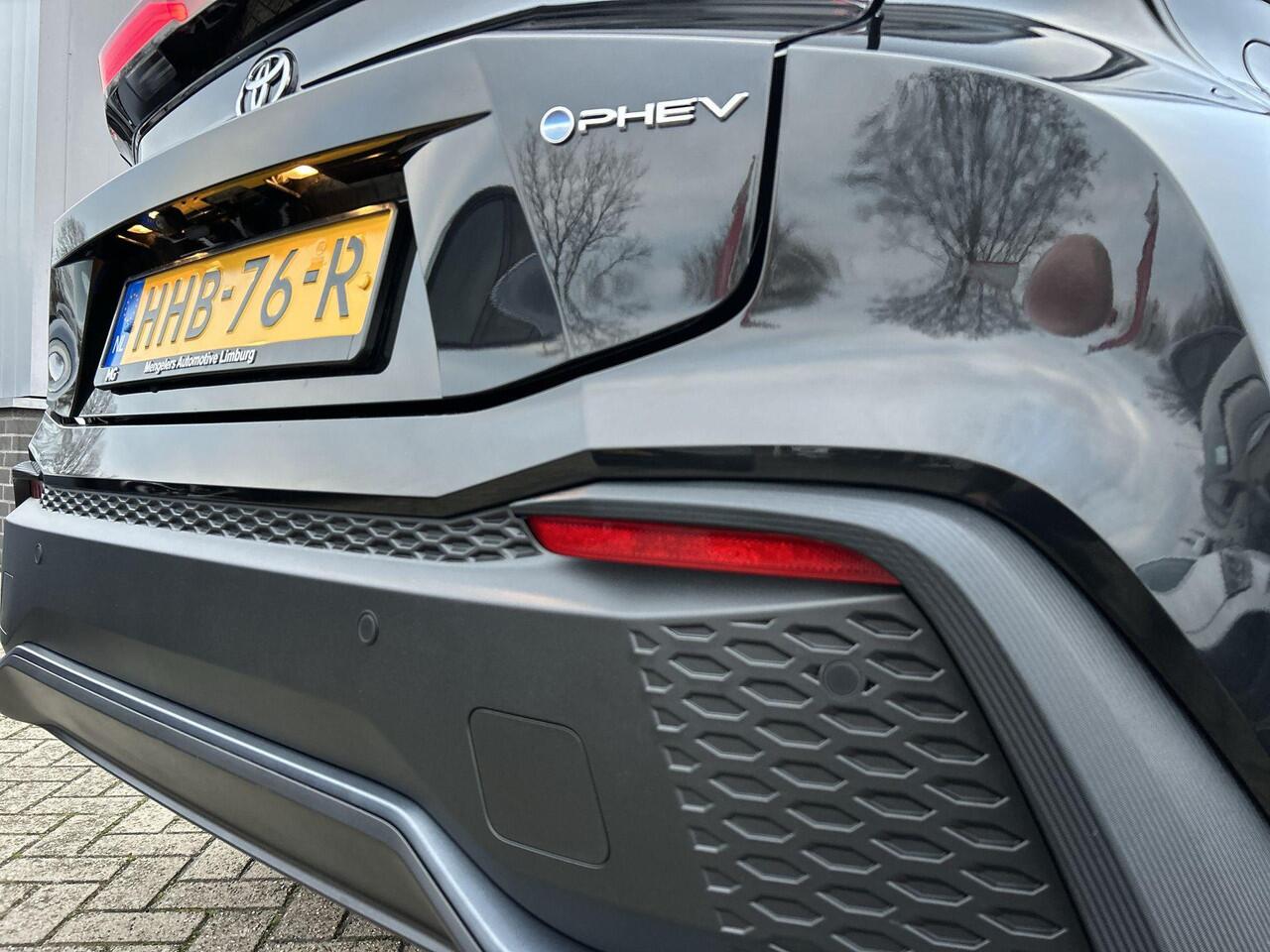 Toyota C-HR 2.0 Plug-in PHEV Hybrid 220 Dynamic RIJKLAAR | NLauto | BTWauto | PHEV |