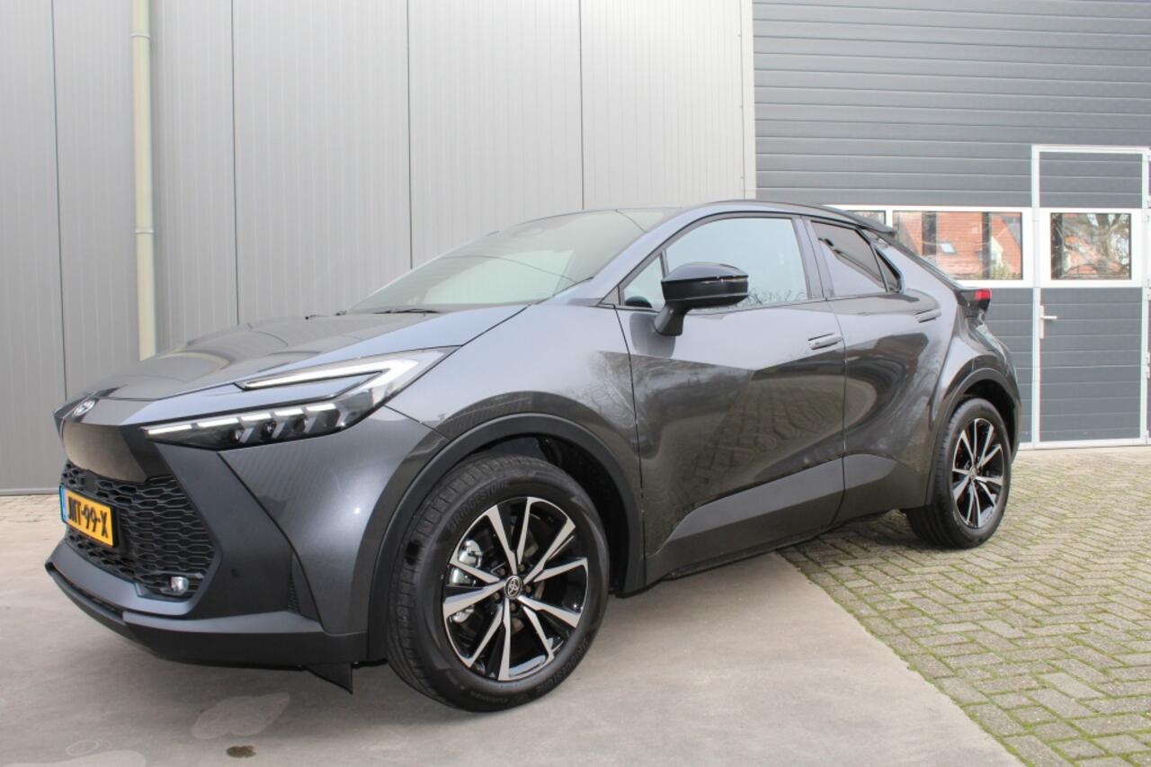 Toyota C-HR 2.0 220 Hybrid Plug-In First Edition / BSM / PDC / Stoelverwarm