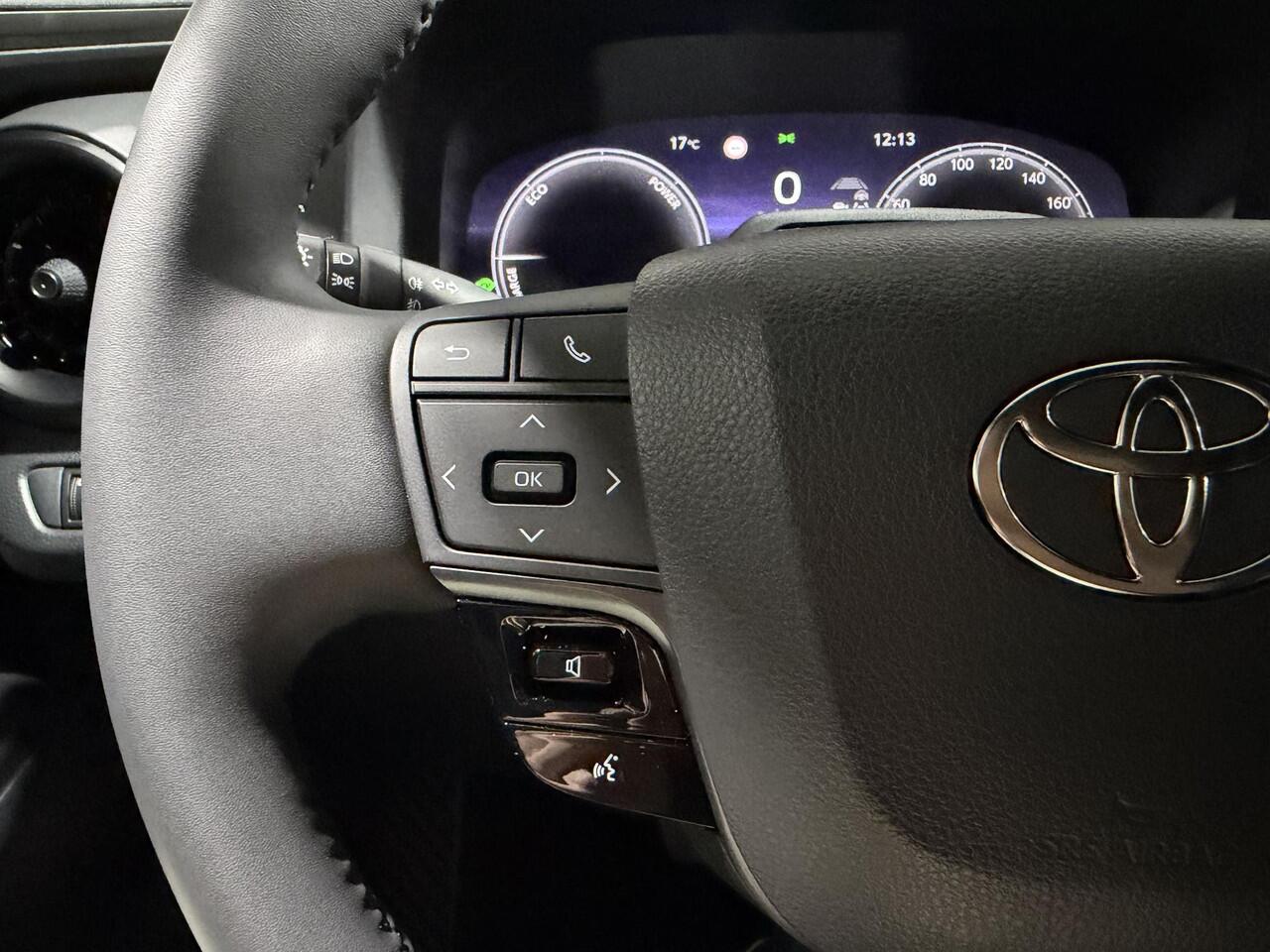 Toyota C-HR 2.0 Plug-in Hybrid 220 Active