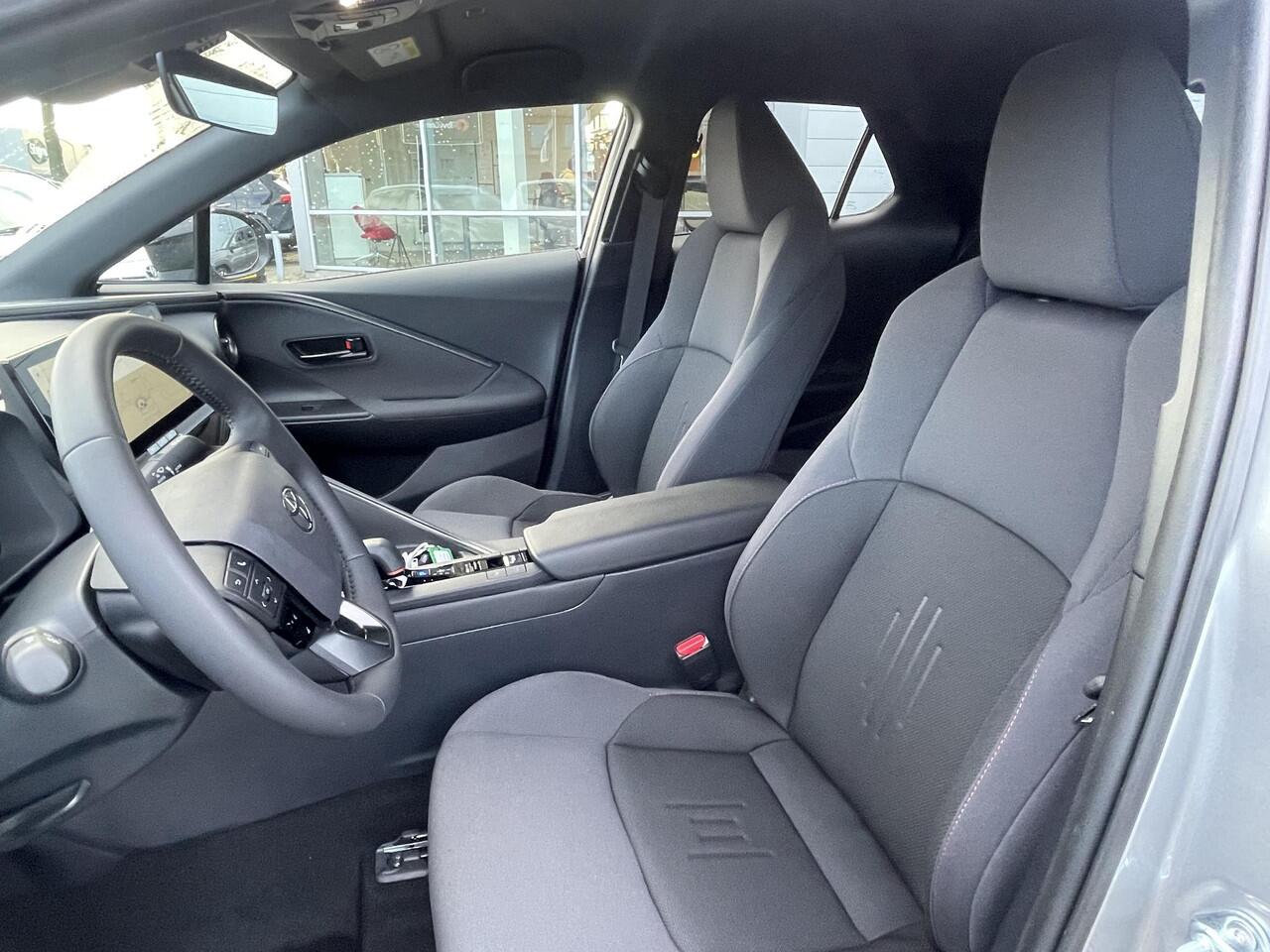 Toyota C-HR 2.0 Plug-in Hybrid 220 First Edition