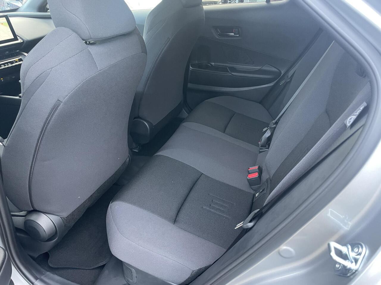 Toyota C-HR 2.0 Plug-in Hybrid 220 First Edition