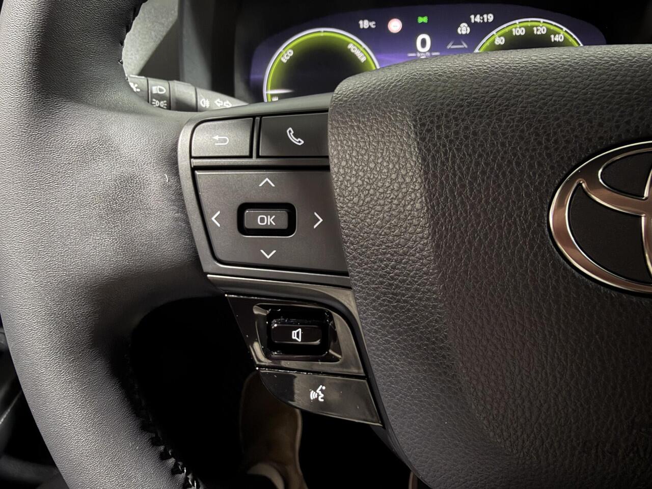 Toyota C-HR 2.0 Plug-in Hybrid 220 Executive