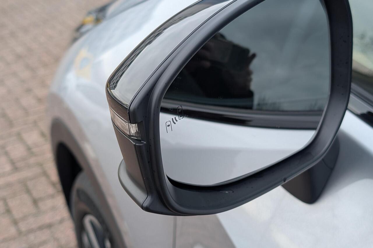 Toyota C-HR 2.0 Plug-in Hybrid 220 Dynamic