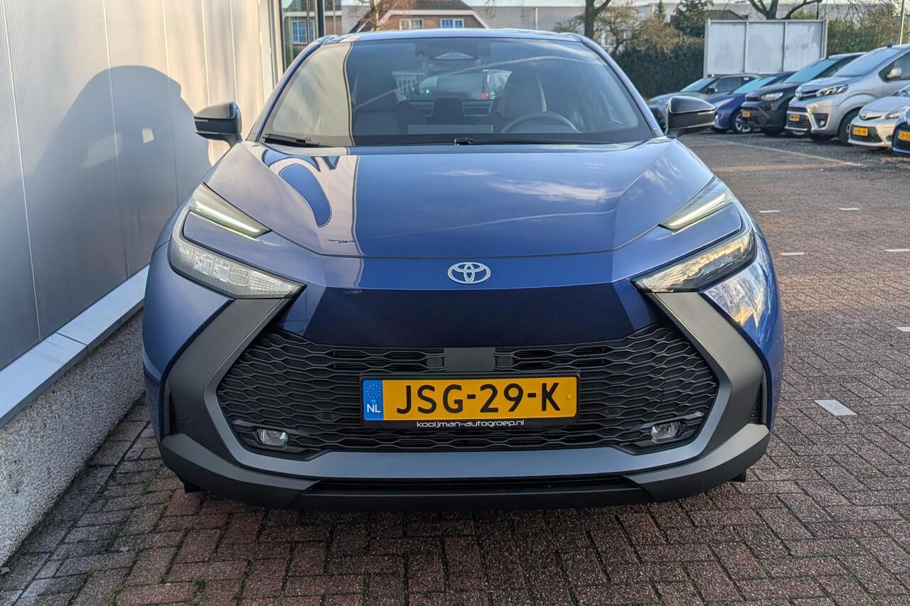 Toyota C-HR 2.0 Plug-in Hybrid 220 Active