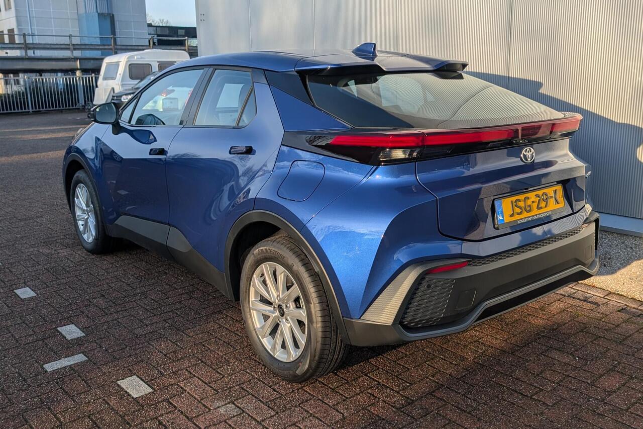 Toyota C-HR 2.0 Plug-in Hybrid 220 Active
