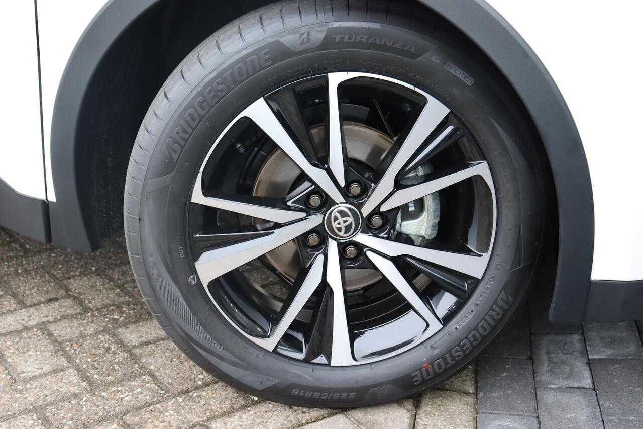 Toyota C-HR 1.8 Hybrid 140 Dynamic , Nieuw en direct leverbaar met ¤2.000 inruilvoordeel