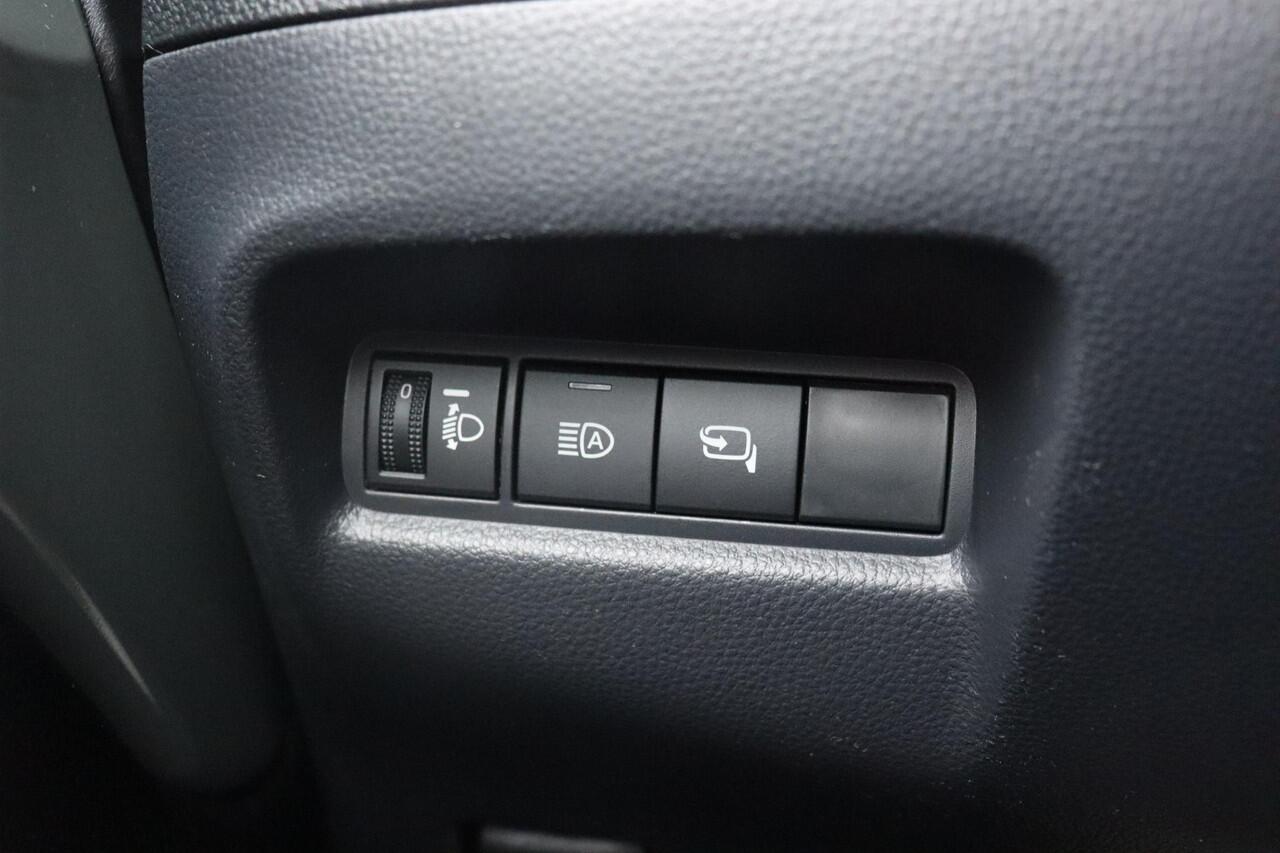 Toyota C-HR 1.8 Hybrid 140 Dynamic , Nieuw en direct leverbaar met ¤2.000 inruilvoordeel