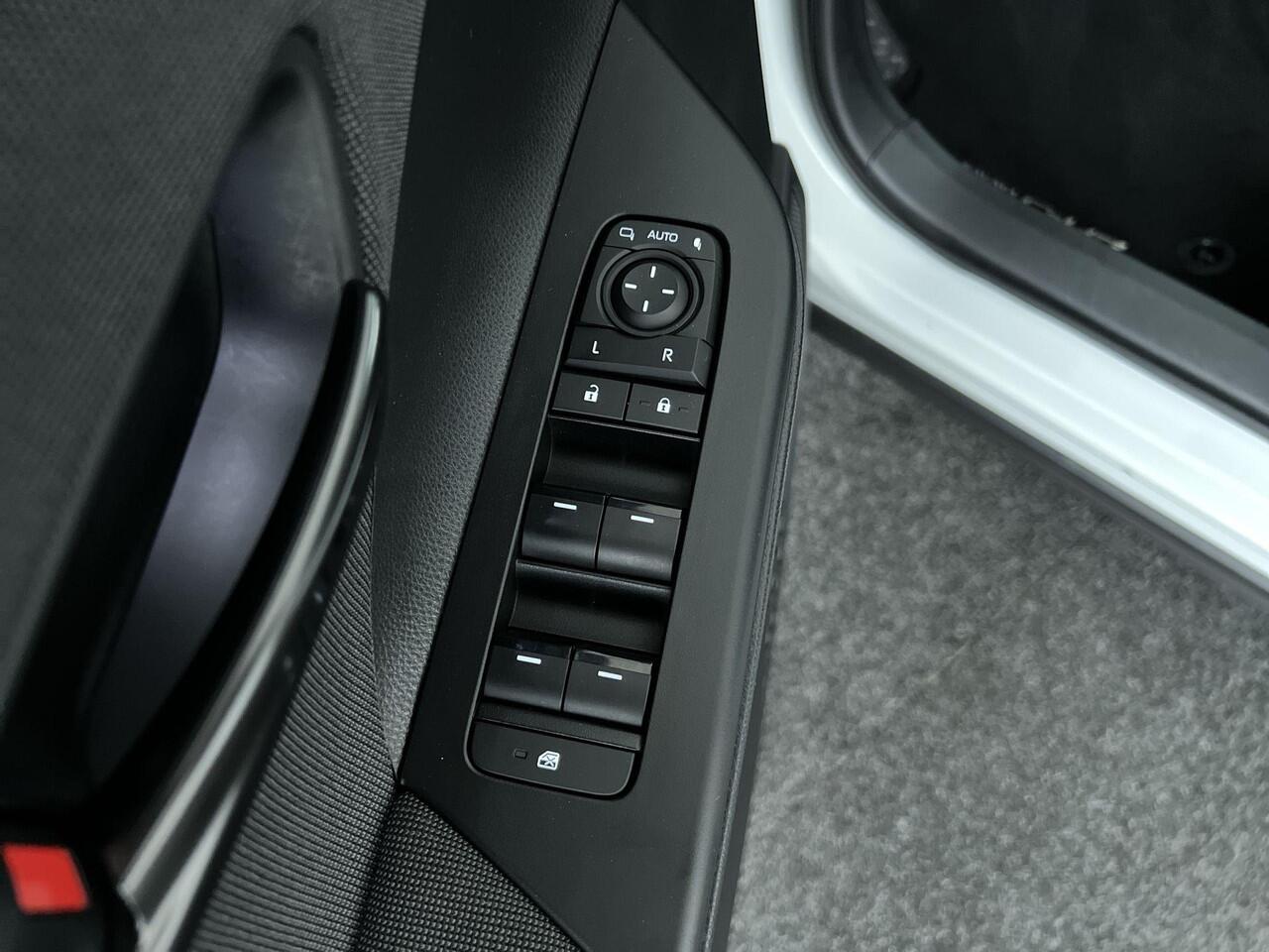 Toyota C-HR 1.8 Hybrid 140 First Edition