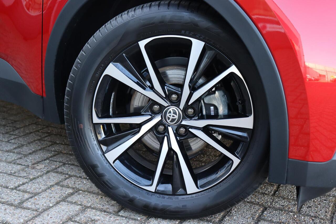 Toyota C-HR 1.8 Hybrid 140 First Edition Bitone , Stoel- en stuurverwarming , 1e eigenaar