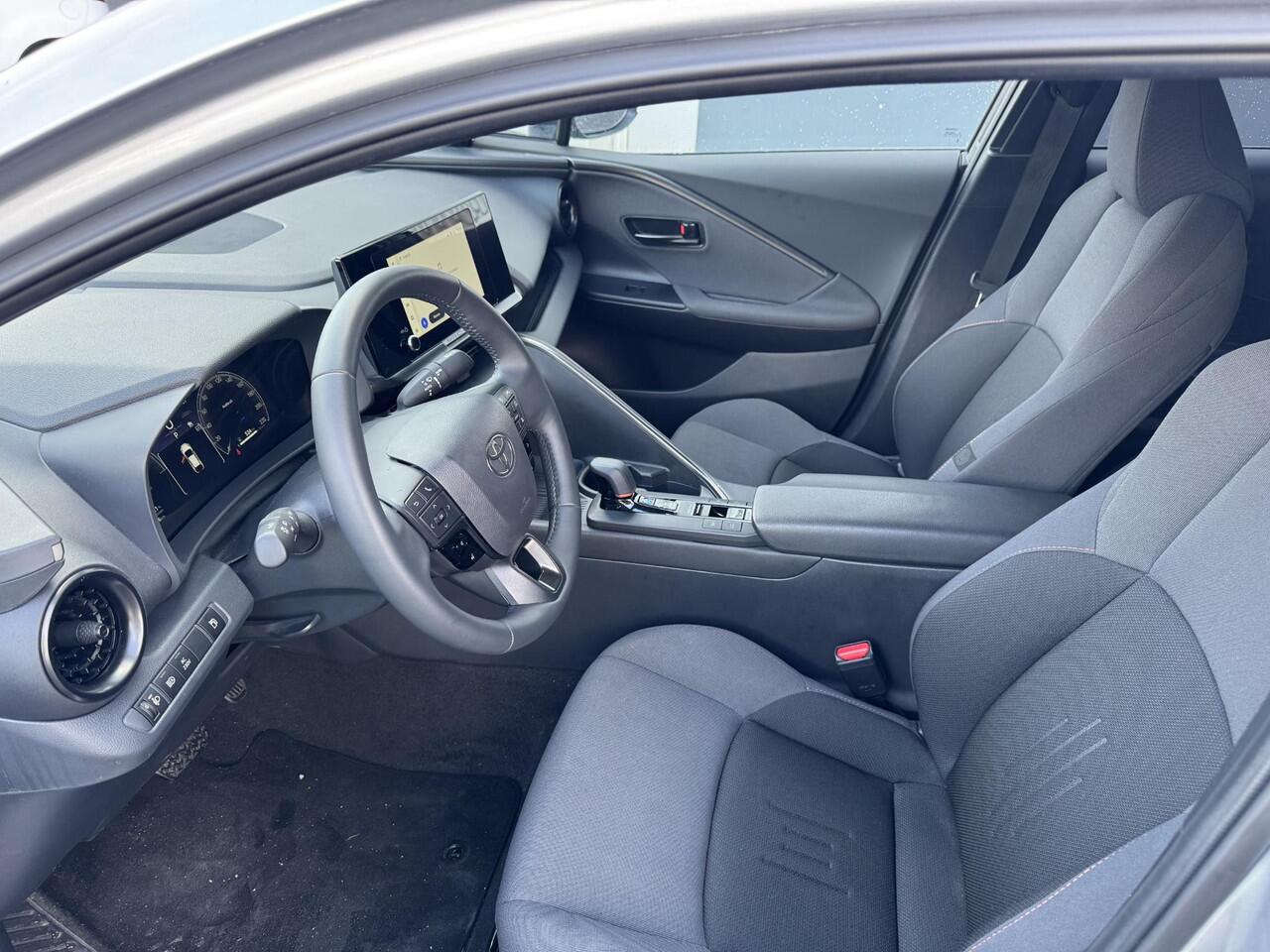 Toyota C-HR 2.0 Plug-in Hybrid 220 Dynamic , Org NL en 1e Eigenaar,