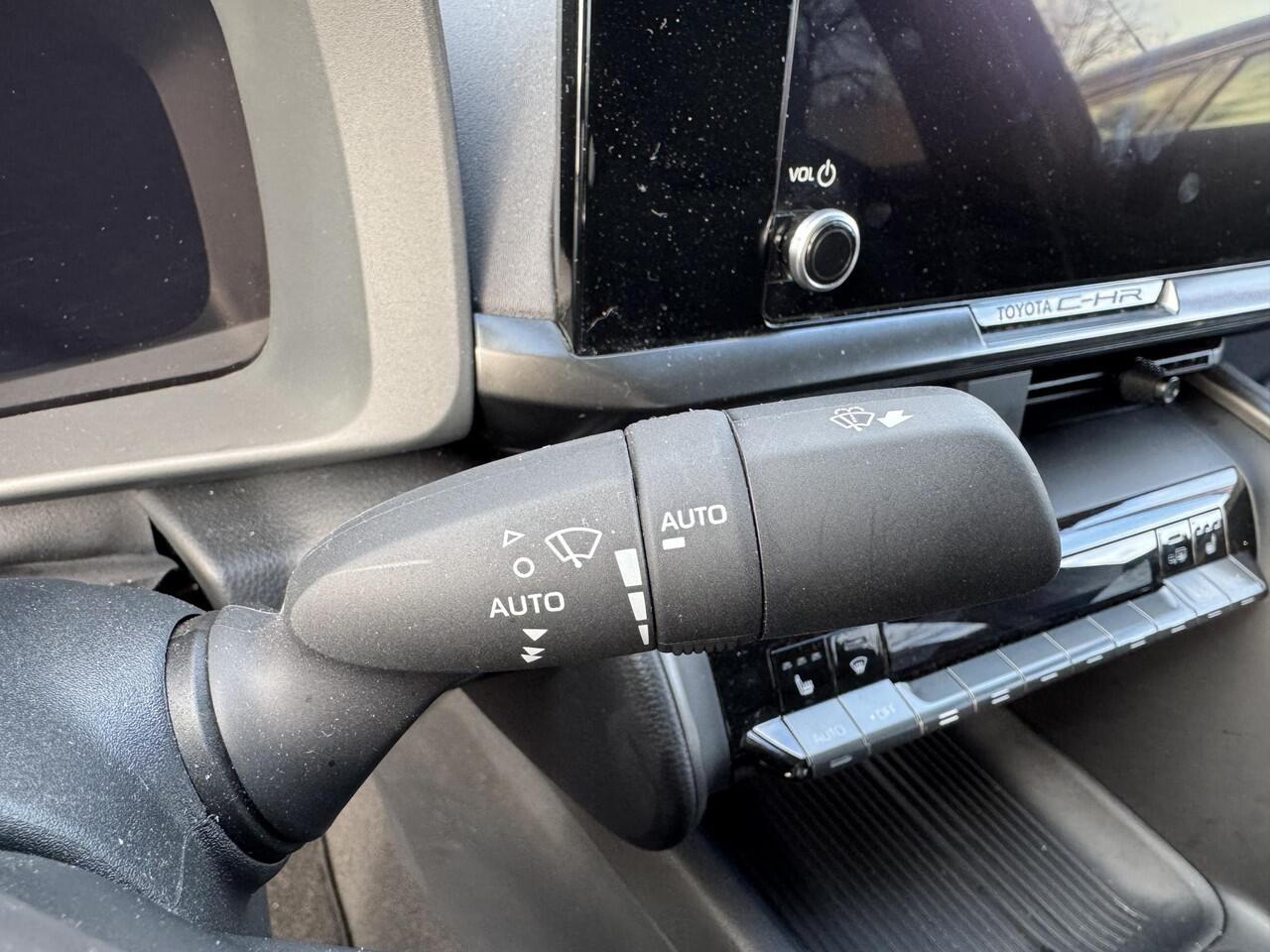 Toyota C-HR 2.0 Plug-in Hybrid 220 Dynamic , Org NL en 1e Eigenaar,