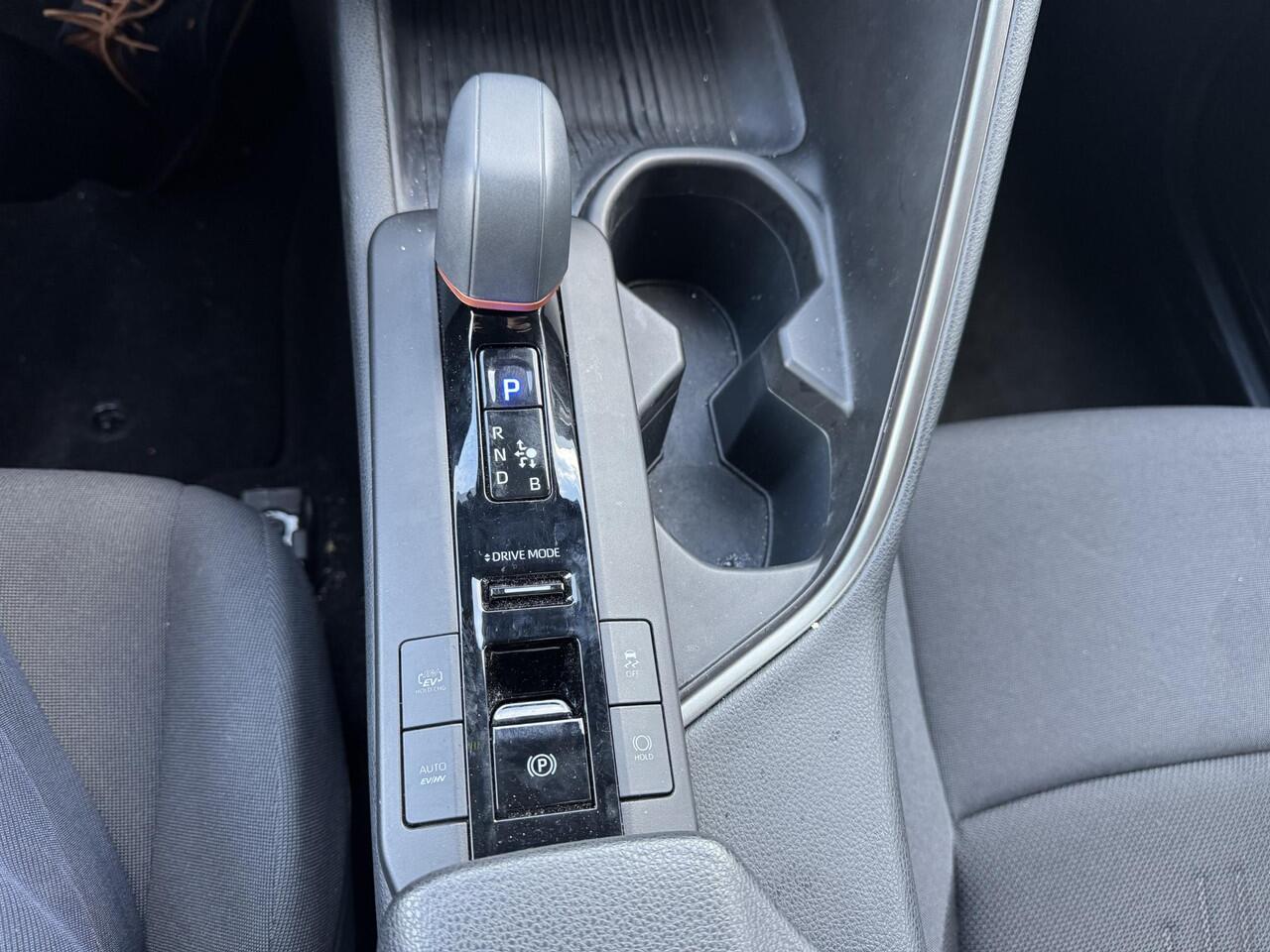 Toyota C-HR 2.0 Plug-in Hybrid 220 Dynamic , Org NL en 1e Eigenaar,