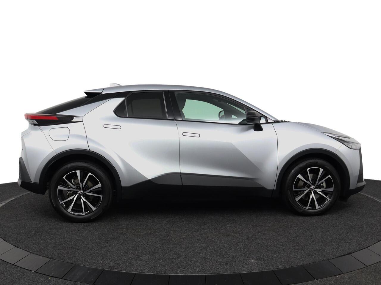 Toyota C-HR 2.0 Plug-in Hybrid 220 Dynamic | Apple Carplay/Android Auto | parkeersensor achter / voor |