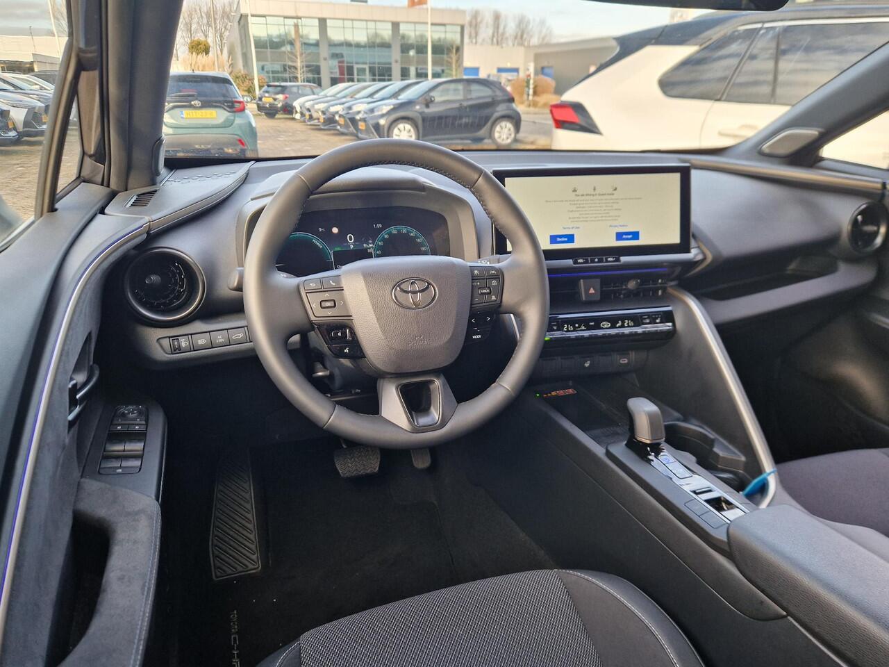 Toyota C-HR 2.0 Plug-in Hybrid 220 Executive