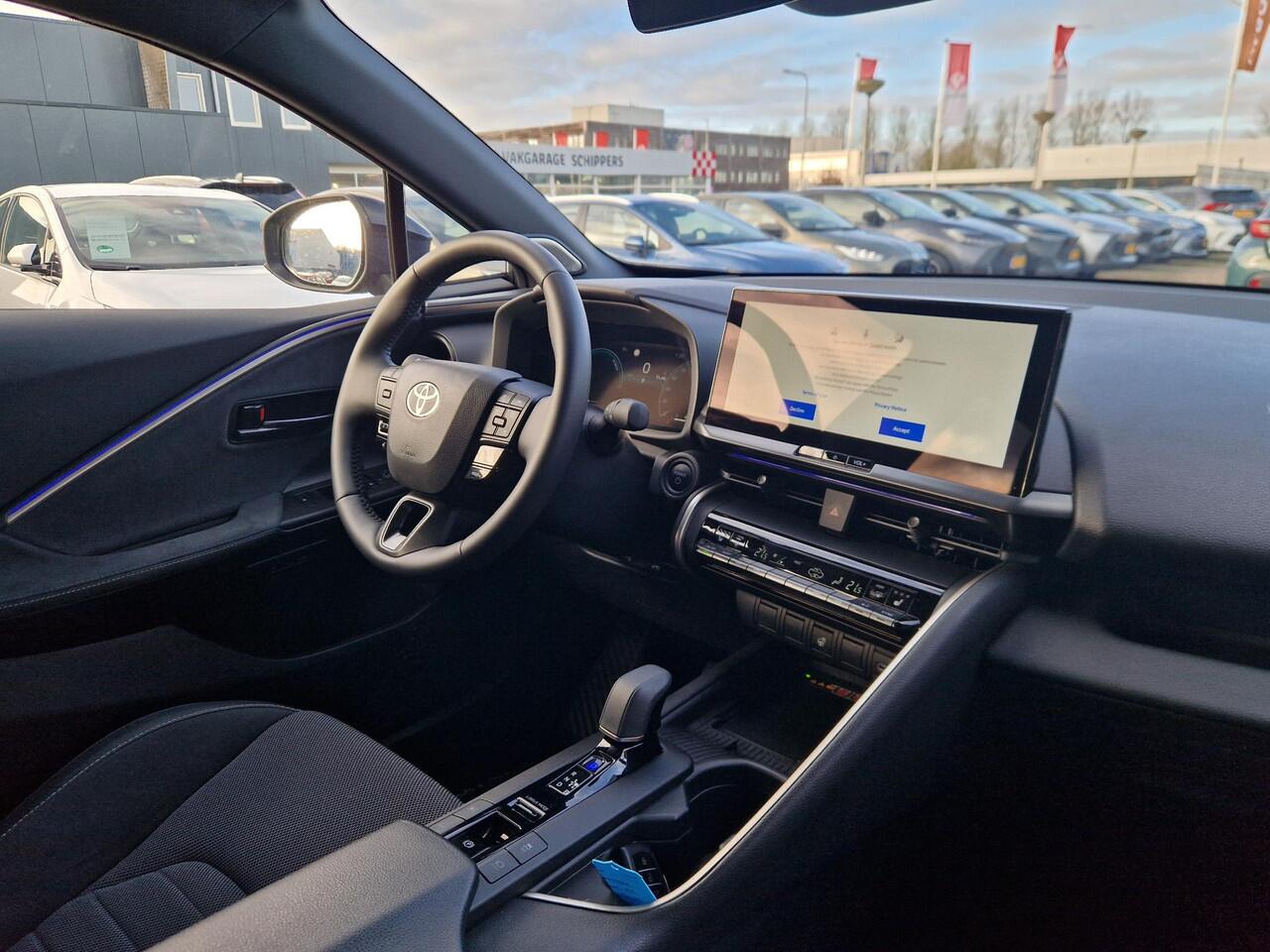 Toyota C-HR 2.0 Plug-in Hybrid 220 Executive