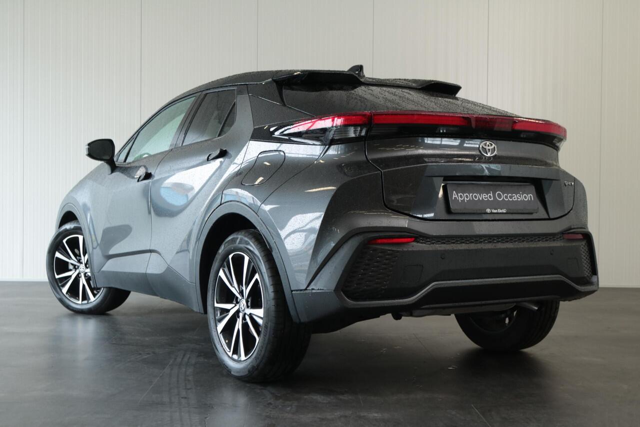 Toyota C-HR 1.8 Hybrid 140 First Edition Bitone, Navi, Carplay , Elek achterklep, Stoelverwarming.