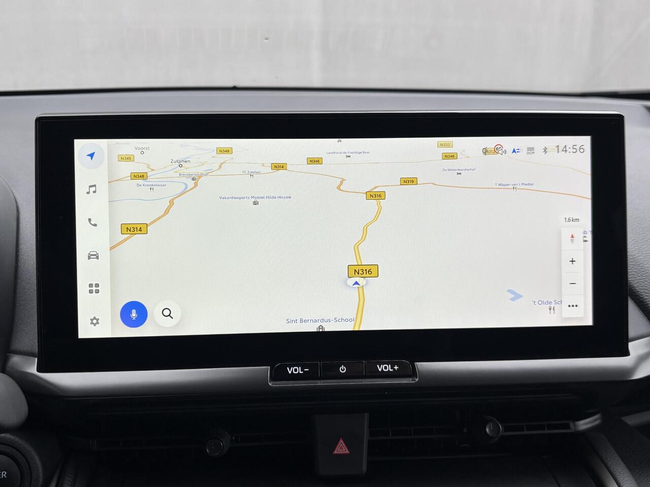 Toyota C-HR 1.8 Hybrid 140 First Edition Automaat / Fabrieksgarantie tot 10 jaar mogelijk * / Stuur-, stoel- en voorruitverwarming / Navigatie / Elektrische Achterklep / Camera / Dual Zone Climate Control / Apple Carplay/Android auto / 18" LM wielen /