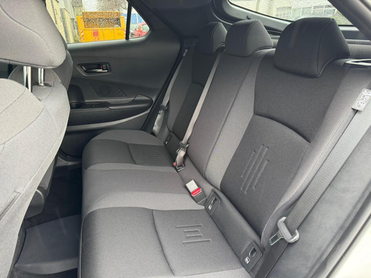 Toyota C-HR 2.0 Plug-in Hybrid 220 Business |Stoel/Stuurverw. |Camera |ACC |Carplay