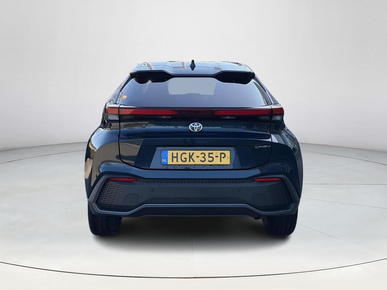 Toyota C-HR 2.0 Plug-in Hybrid 220 First Edition