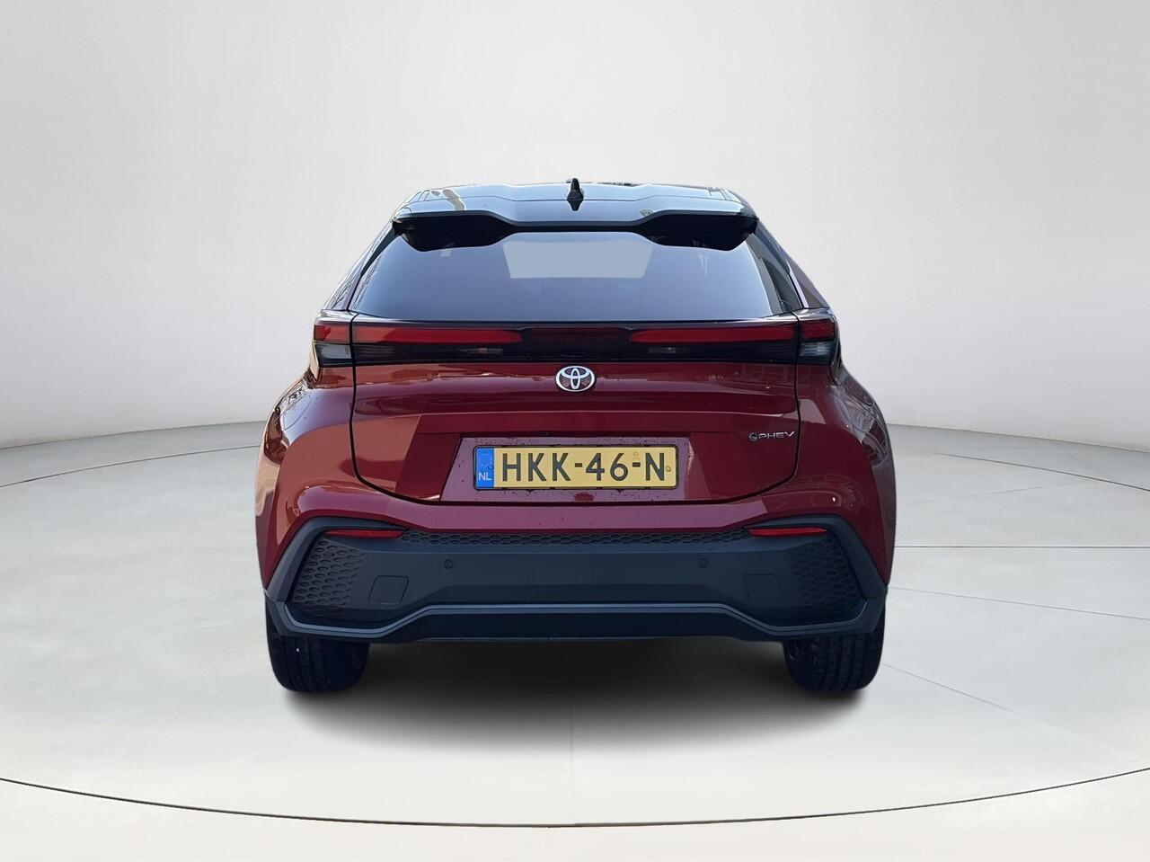 Toyota C-HR 2.0 Plug-in Hybrid 220 First Edition