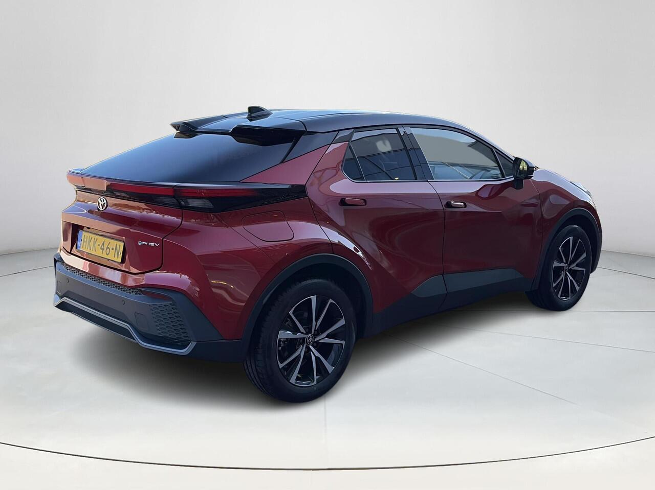 Toyota C-HR 2.0 Plug-in Hybrid 220 First Edition