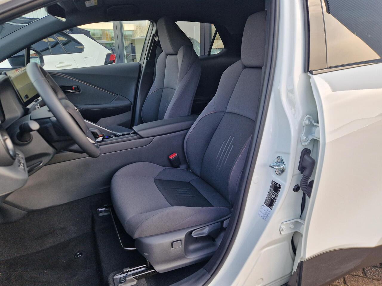 Toyota C-HR 2.0 Plug-in Hybrid 220 Dynamic